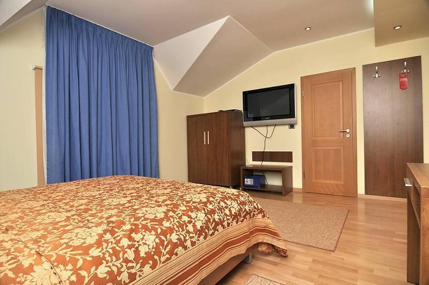 Villa Vitoria Giroc Bilik gambar
